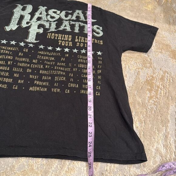 Rascal Flatts Vintage Band Tee 2011 Tour size M in GUC - Picture 5 of 5
